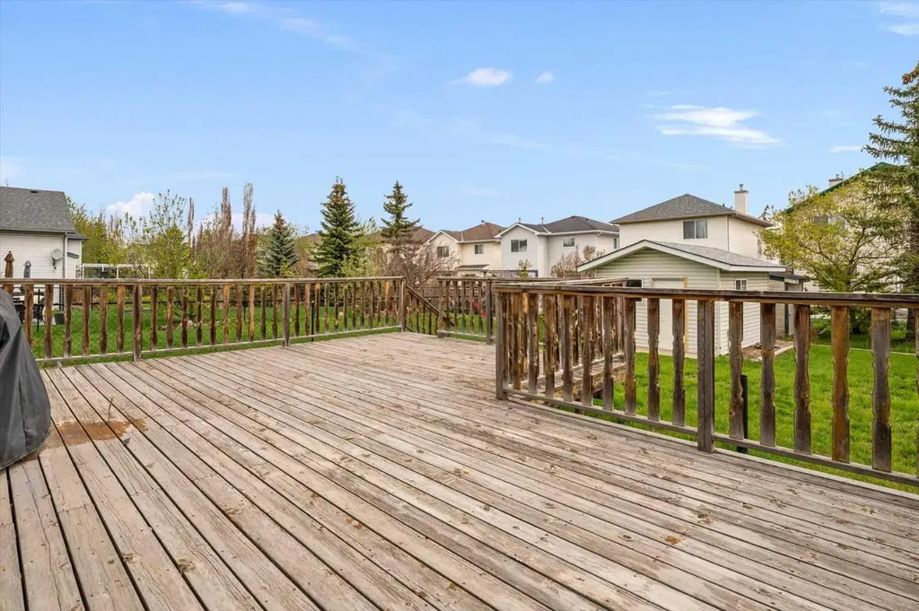 4 Citadel Meadow Court NW Calgary AB T3G4K6