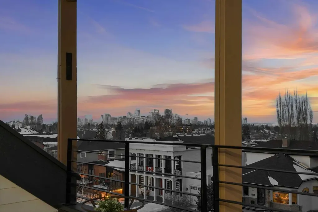 3817 18 Street SW Calgary AB T2T 4V2