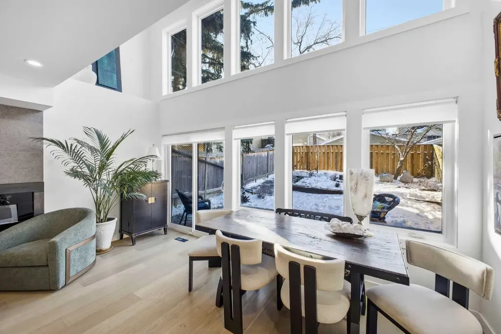 3817 18 Street SW Calgary AB T2T 4V2