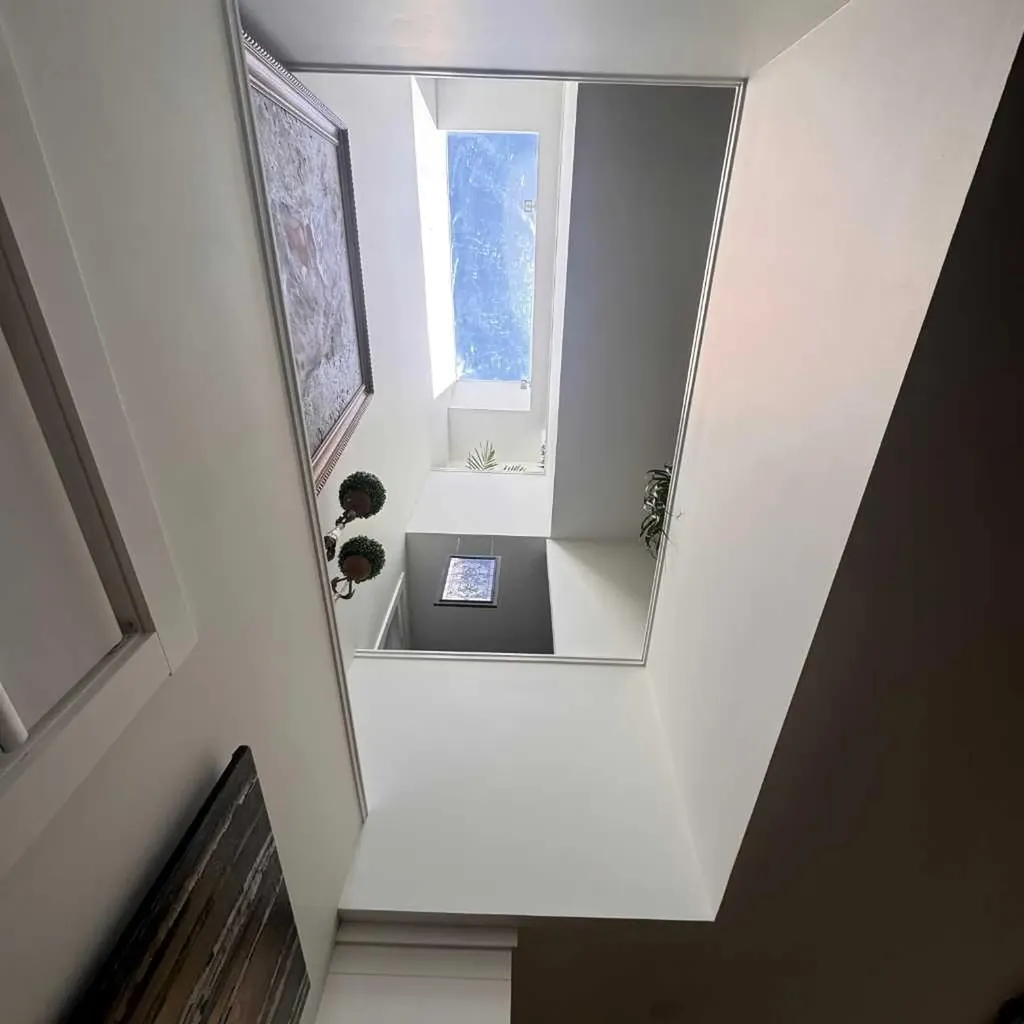 3817 18 Street SW Calgary AB T2T 4V2