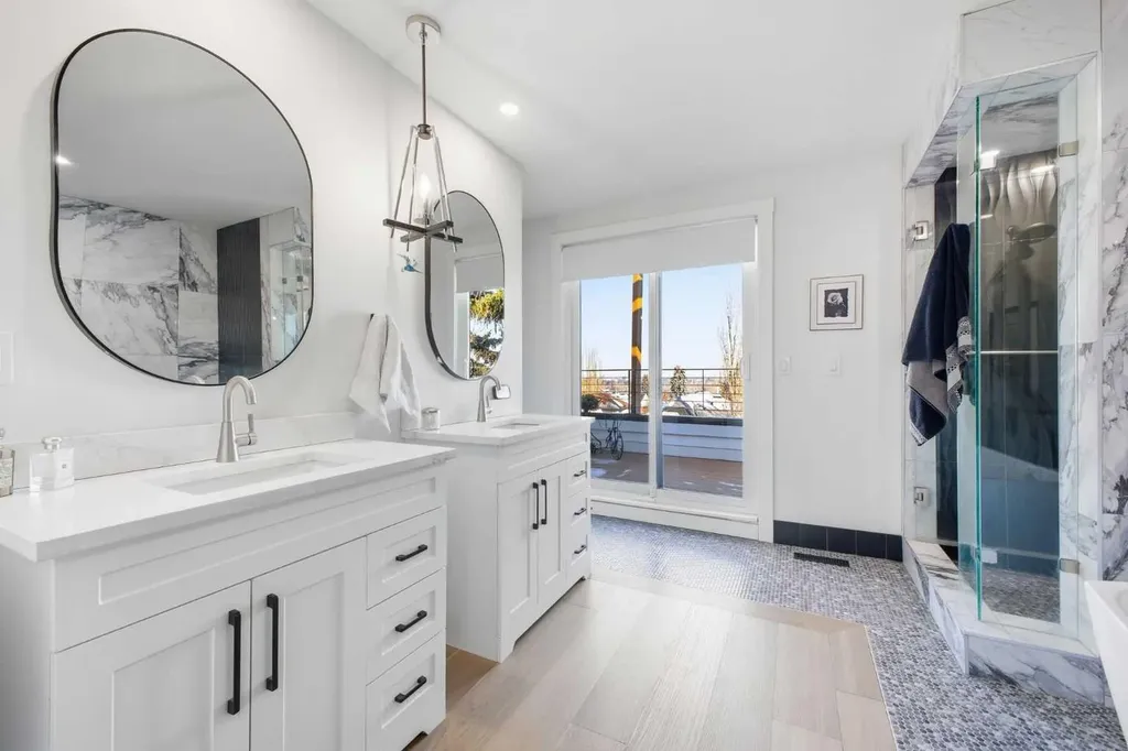 3817 18 Street SW Calgary AB T2T 4V2