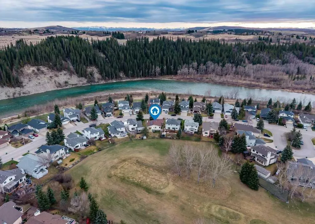 79 Riverview Circle Cochrane AB T4C 1K4