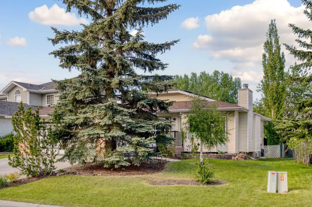 79 Riverview Circle Cochrane AB T4C 1K4