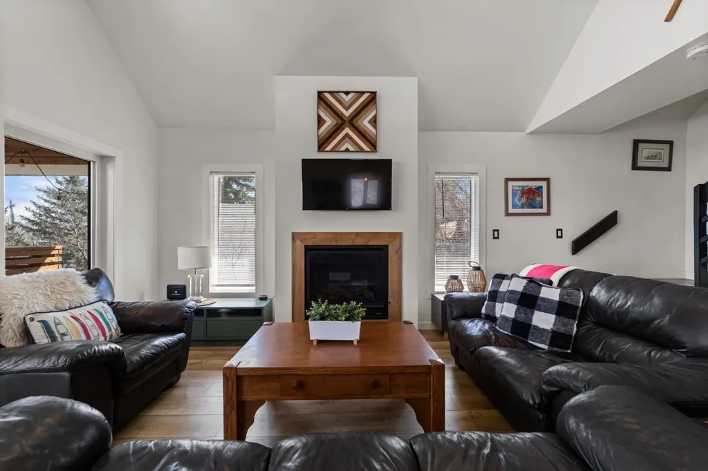 62 Sands Street Rochon Sands AB T0C 2L0