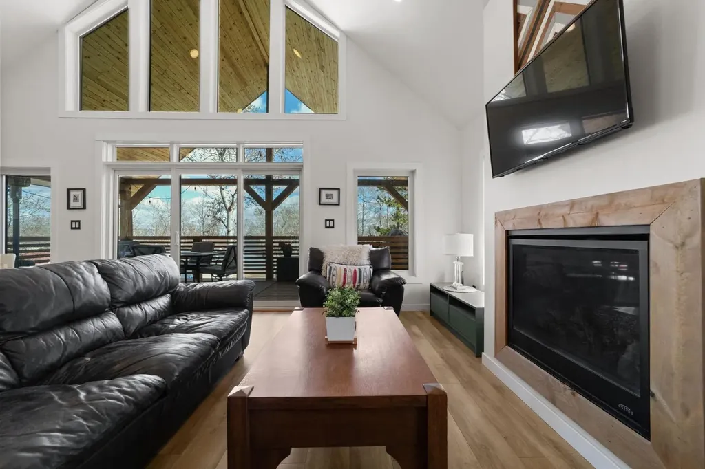 62 Sands Street Rochon Sands AB T0C 2L0