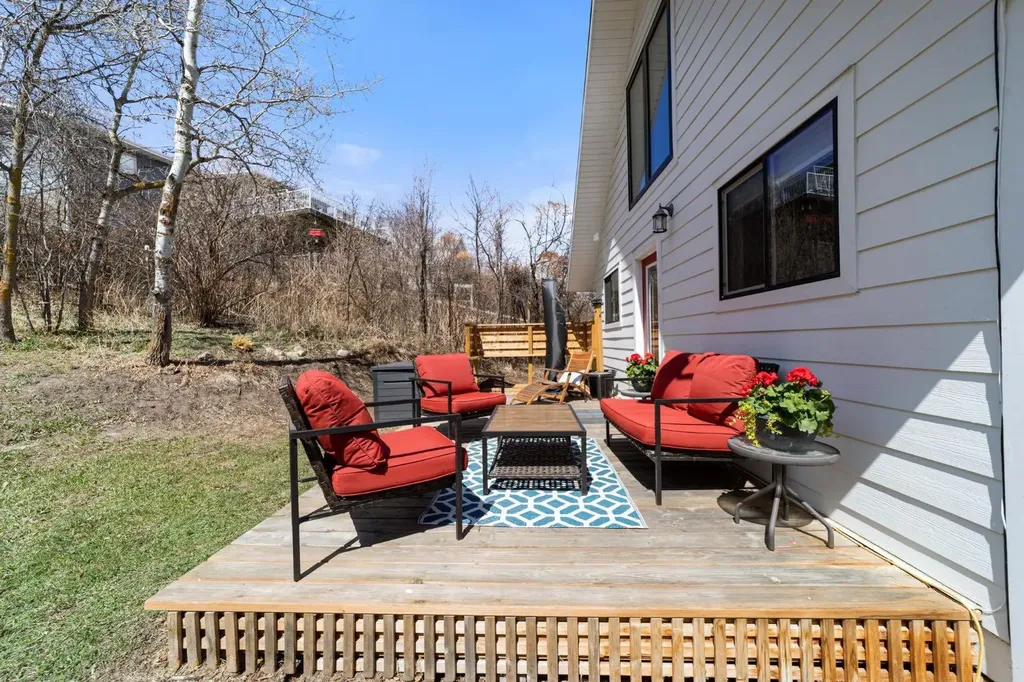 62 Sands Street Rochon Sands AB T0C 2L0