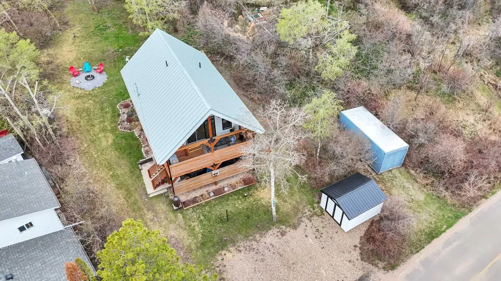 62 Sands Street Rochon Sands AB T0C 2L0
