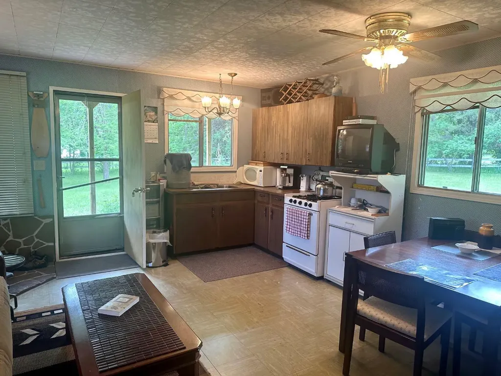 386 11355 Twp 640 Road Rural Lac La Biche County AB T0A 2C1