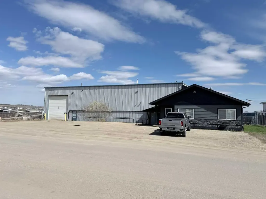 10815 99 Street Clairmont AB T0H 0W2