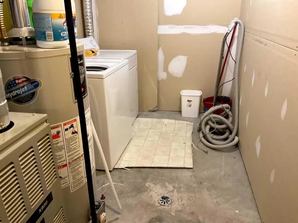 4801 47 Avenue Lloydminster SK S9V 0T9