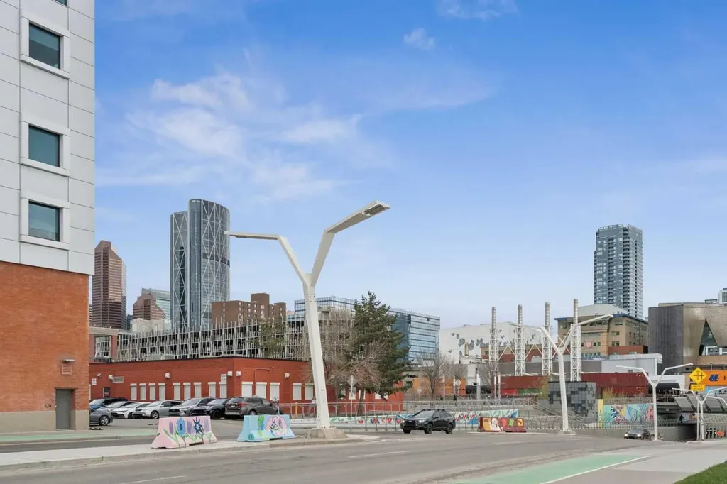 433 11 Avenue SE Calgary AB T2G 0C7