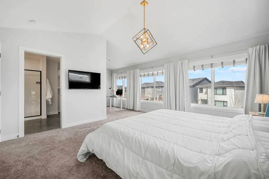 851 Seton Circle SE Calgary AB T3M 3B5