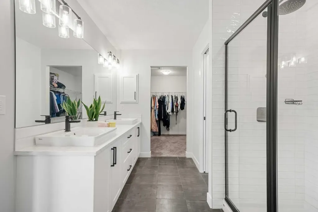 851 Seton Circle SE Calgary AB T3M 3B5