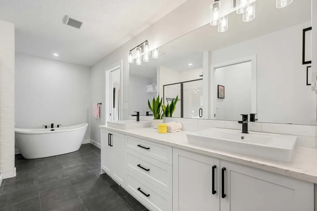 851 Seton Circle SE Calgary AB T3M 3B5