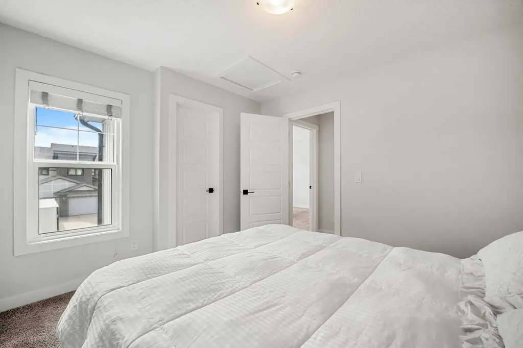 851 Seton Circle SE Calgary AB T3M 3B5