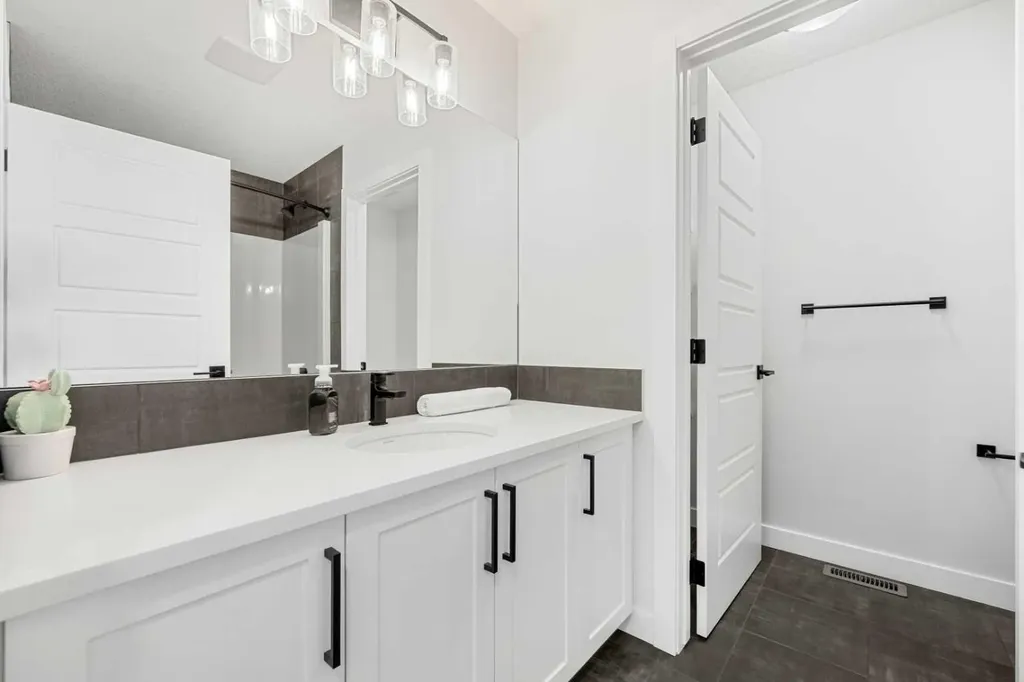 851 Seton Circle SE Calgary AB T3M 3B5