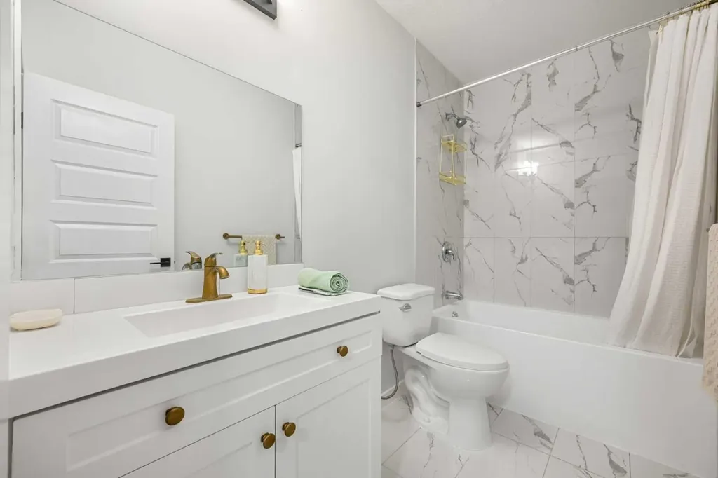 851 Seton Circle SE Calgary AB T3M 3B5