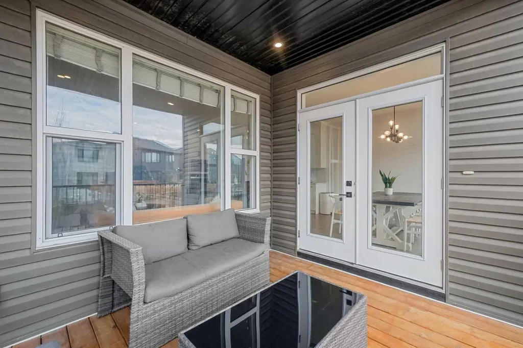 851 Seton Circle SE Calgary AB T3M 3B5