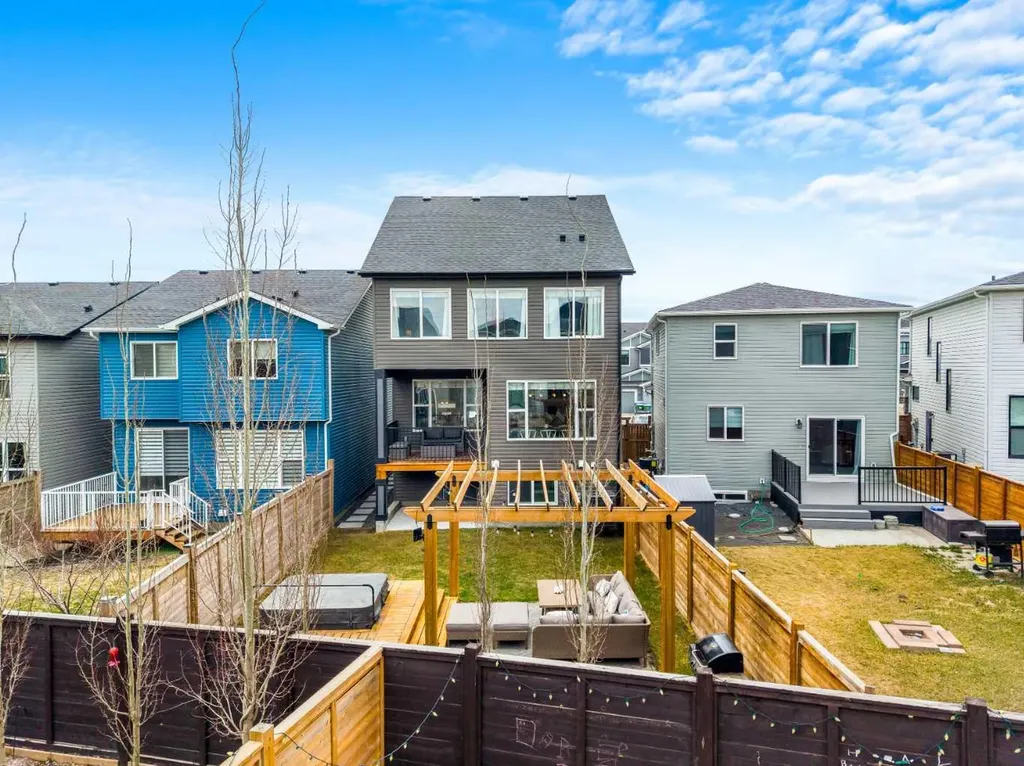 851 Seton Circle SE Calgary AB T3M 3B5