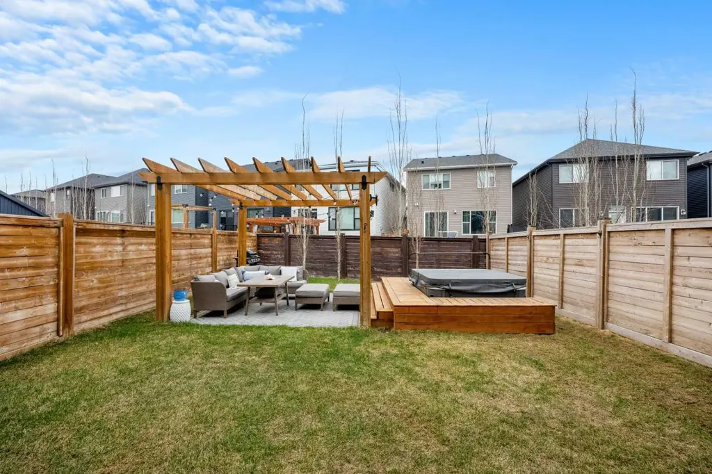 851 Seton Circle SE Calgary AB T3M 3B5