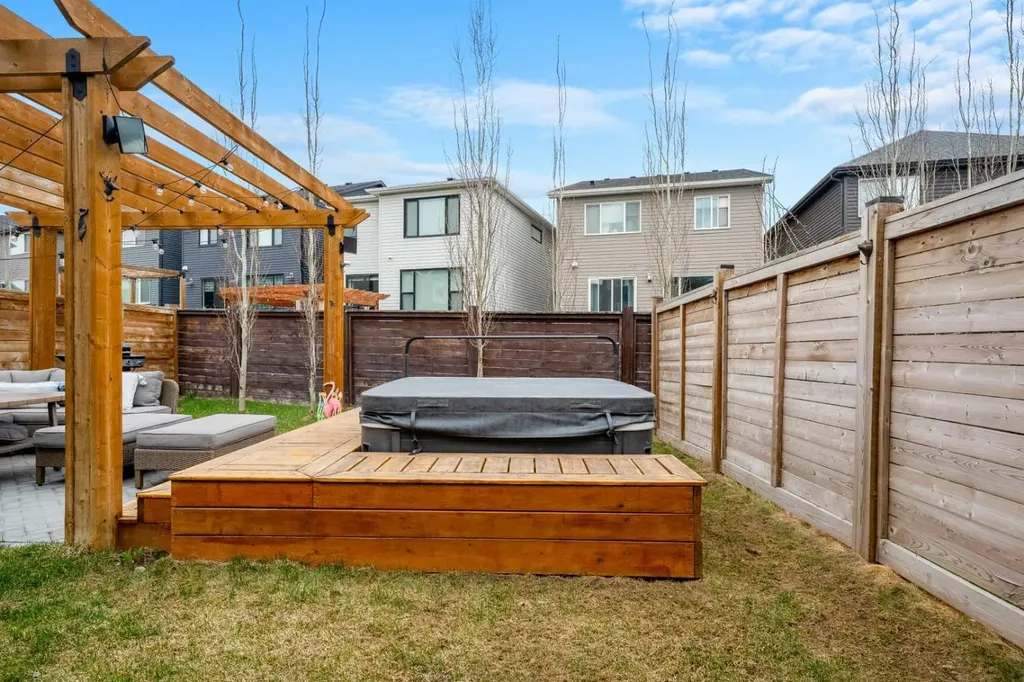851 Seton Circle SE Calgary AB T3M 3B5