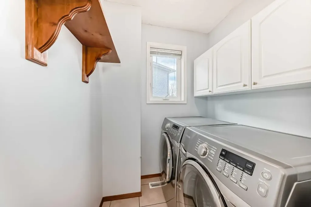 42 Harvest Rose Place NE Calgary AB T3K 4M6