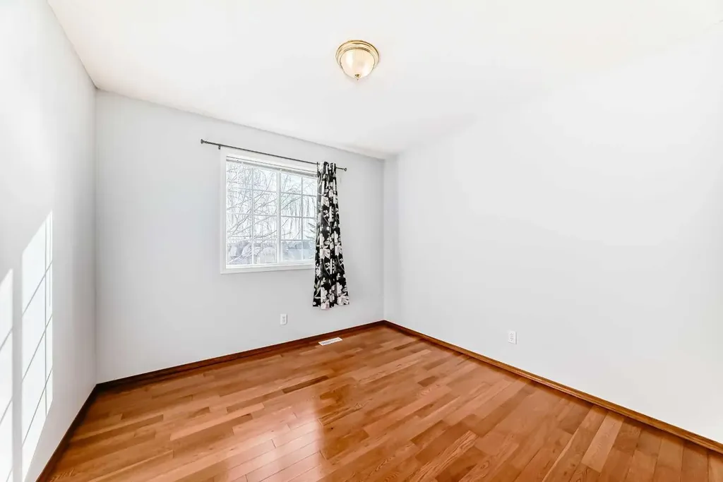 42 Harvest Rose Place NE Calgary AB T3K 4M6
