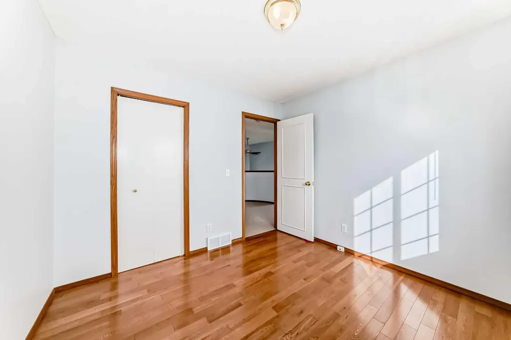 42 Harvest Rose Place NE Calgary AB T3K 4M6