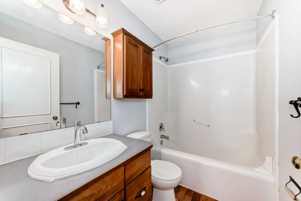 42 Harvest Rose Place NE Calgary AB T3K 4M6