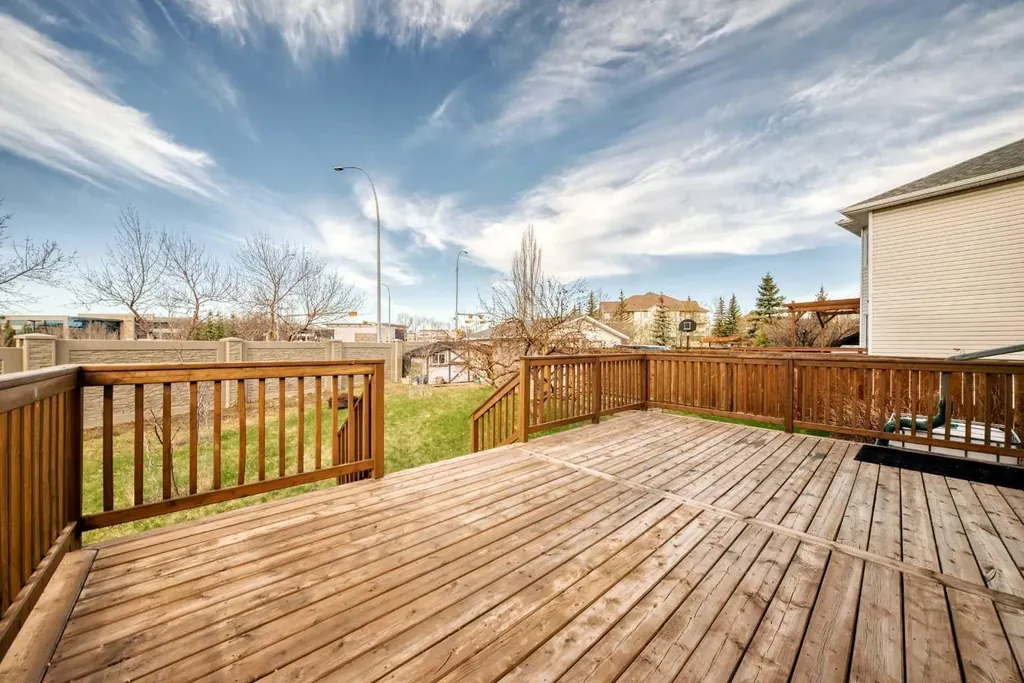 42 Harvest Rose Place NE Calgary AB T3K 4M6