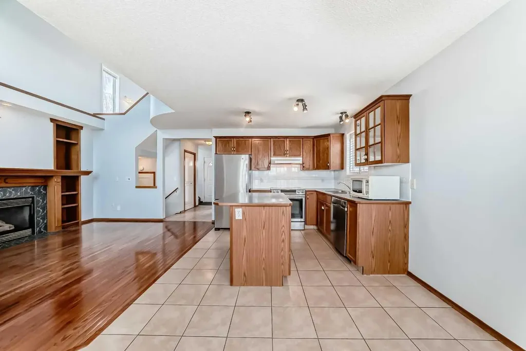 42 Harvest Rose Place NE Calgary AB T3K 4M6