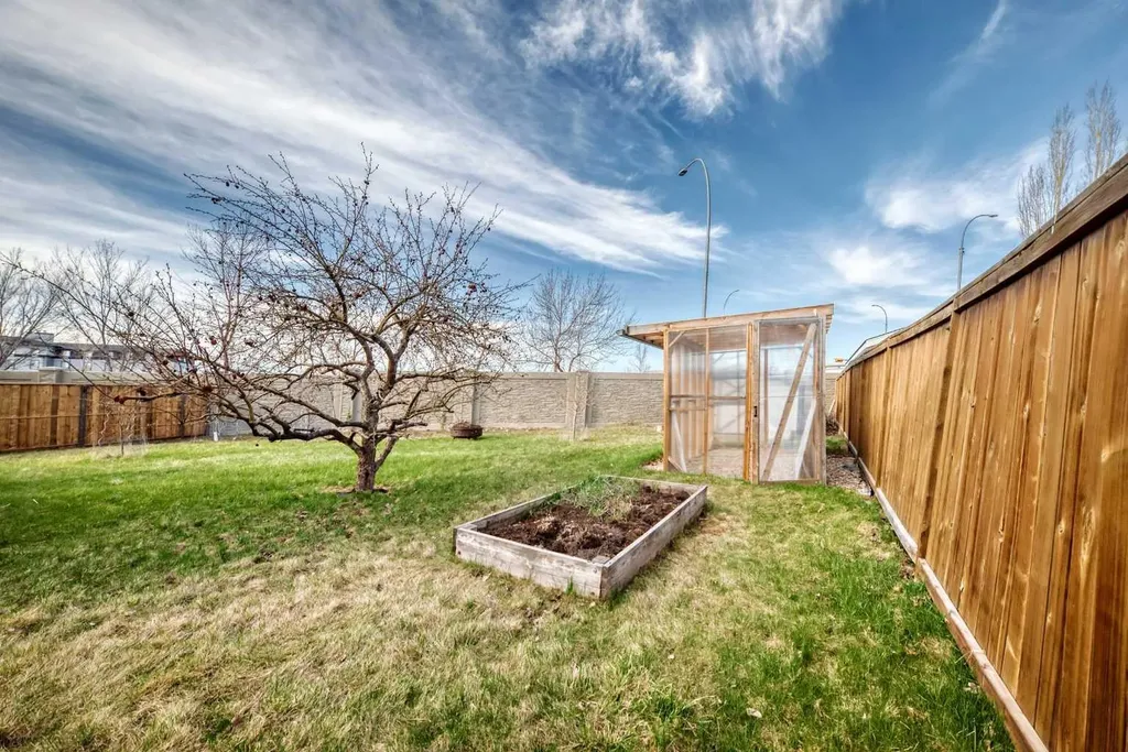 42 Harvest Rose Place NE Calgary AB T3K 4M6