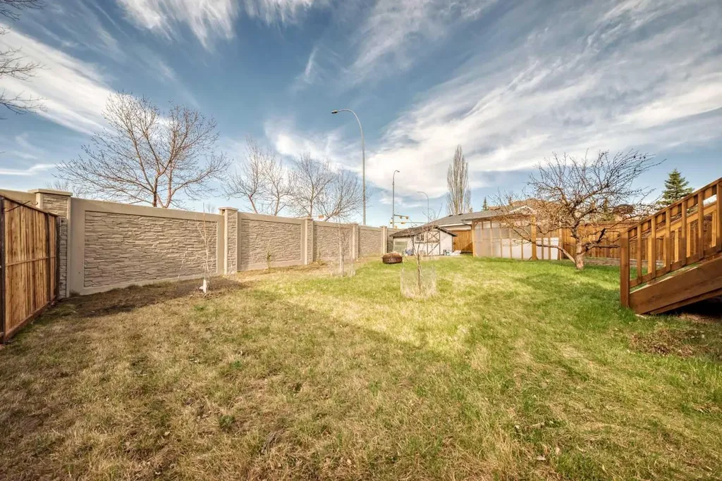 42 Harvest Rose Place NE Calgary AB T3K 4M6