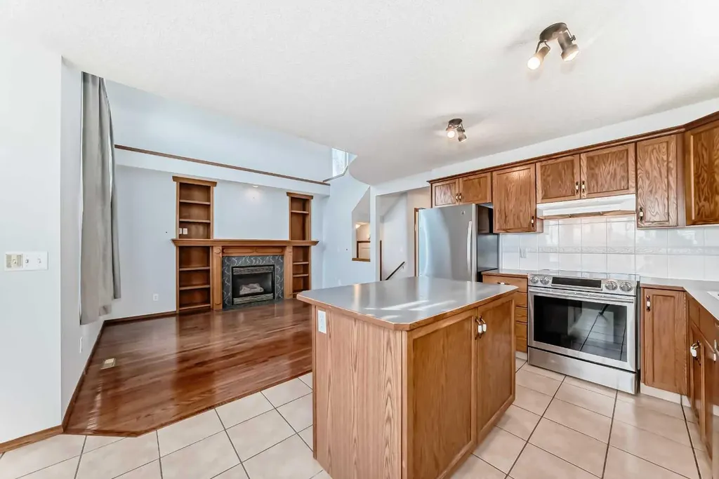 42 Harvest Rose Place NE Calgary AB T3K 4M6