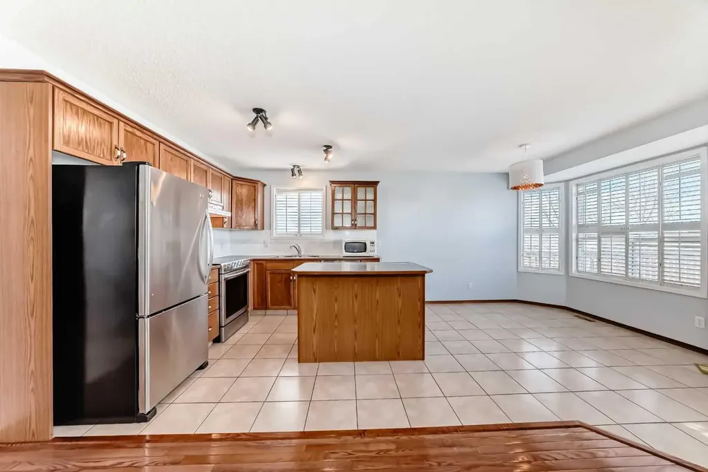 42 Harvest Rose Place NE Calgary AB T3K 4M6