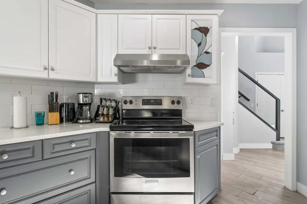 48 Douglas Park Boulevard SE Calgary AB T2Z 2B1