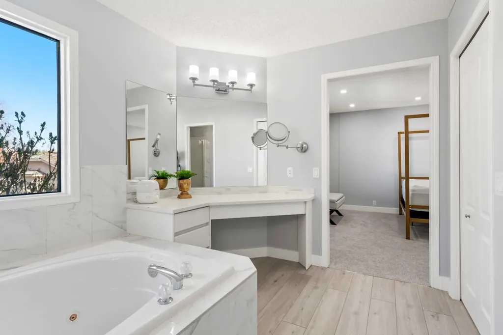 48 Douglas Park Boulevard SE Calgary AB T2Z 2B1