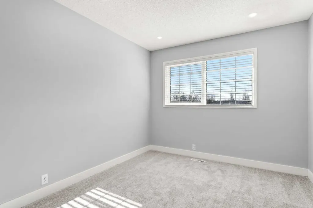 48 Douglas Park Boulevard SE Calgary AB T2Z 2B1