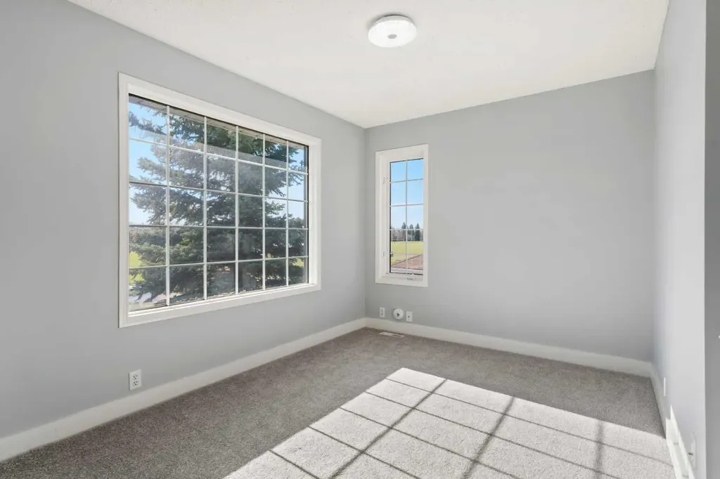 48 Douglas Park Boulevard SE Calgary AB T2Z 2B1