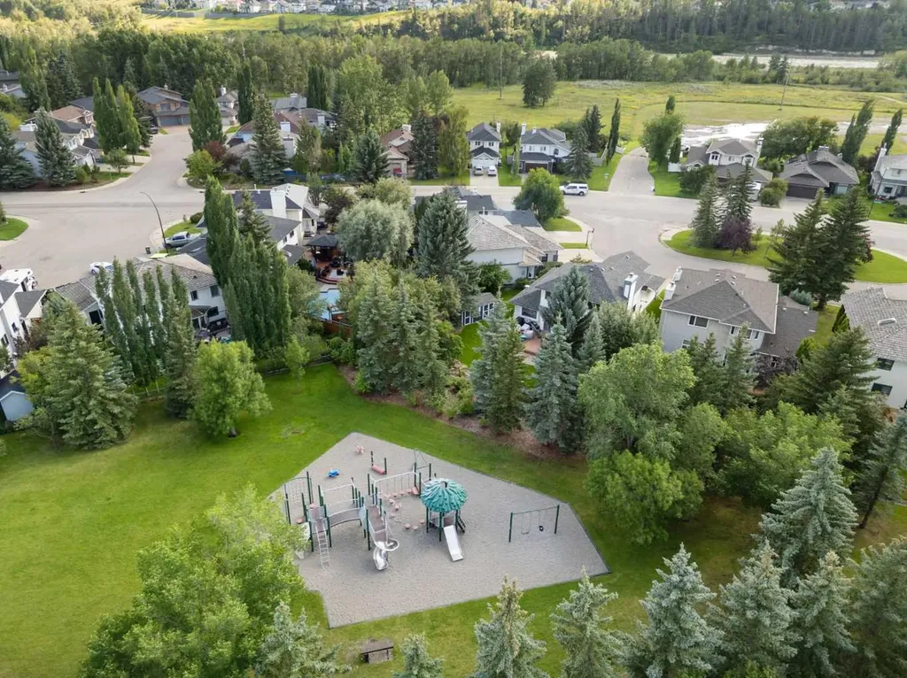 48 Douglas Park Boulevard SE Calgary AB T2Z 2B1