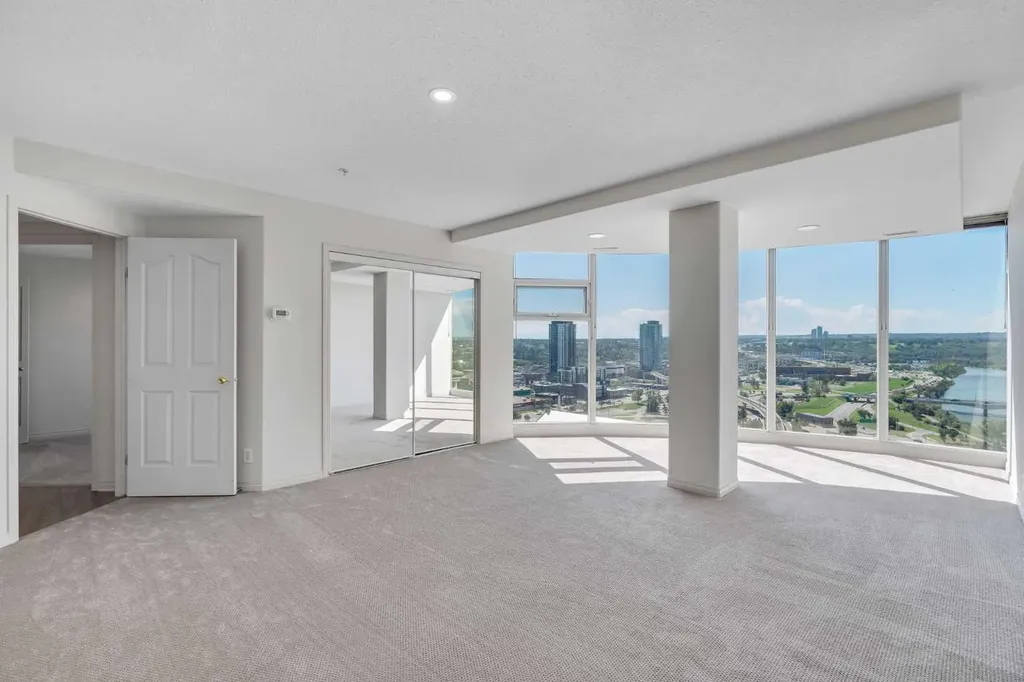 683 10 Street SW Calgary AB T2P 5H3