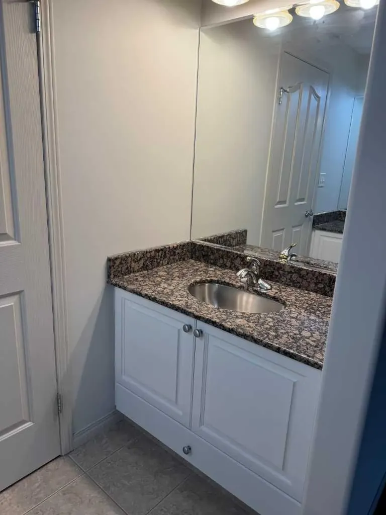 683 10 Street SW Calgary AB T2P 5H3