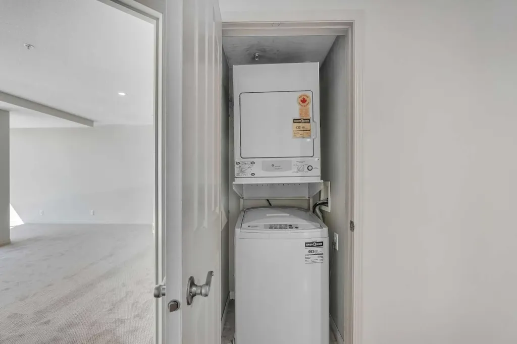683 10 Street SW Calgary AB T2P 5H3