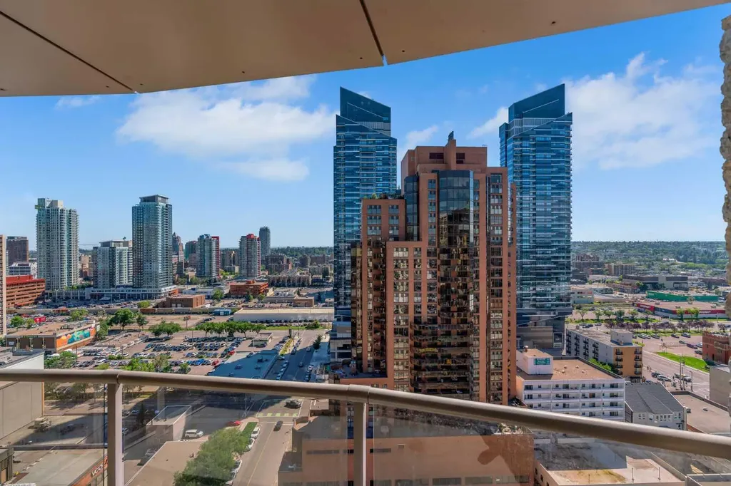 683 10 Street SW Calgary AB T2P 5H3