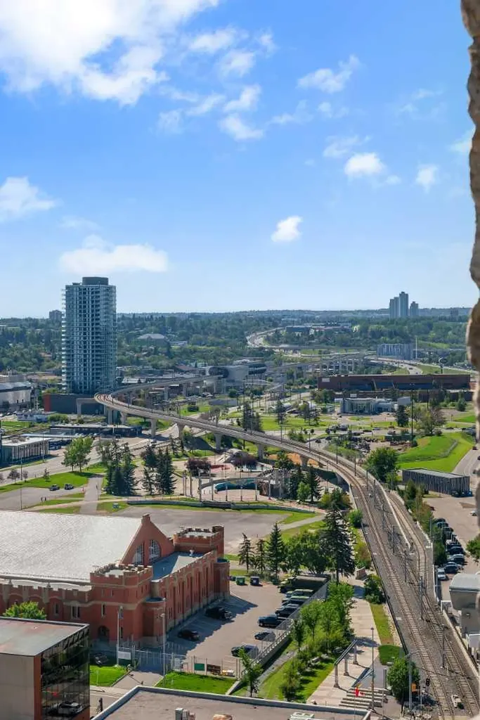 683 10 Street SW Calgary AB T2P 5H3