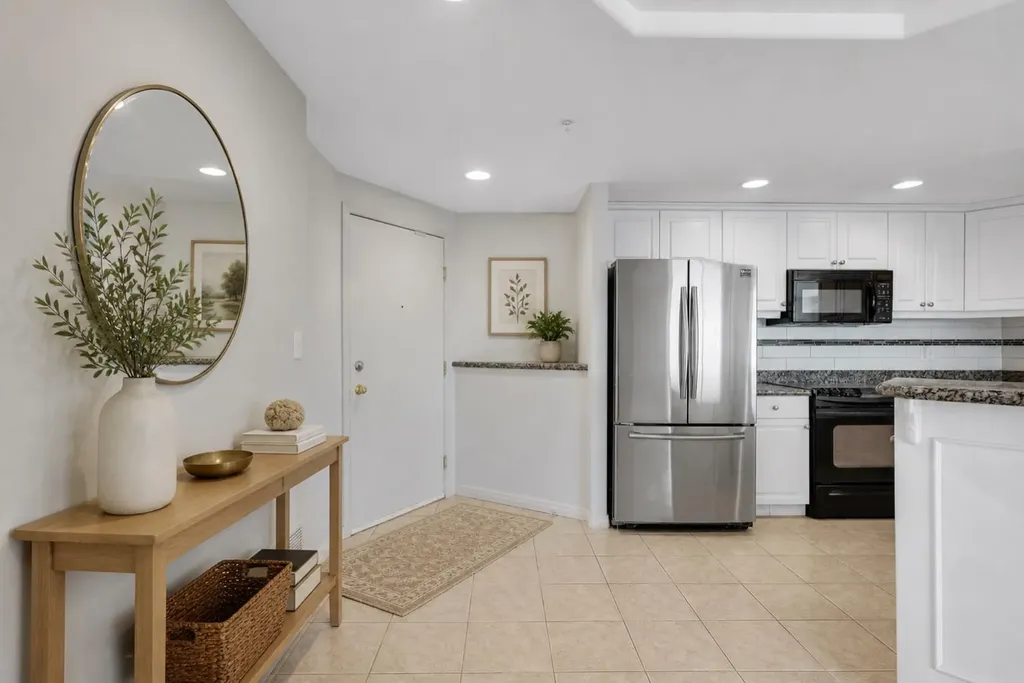 683 10 Street SW Calgary AB T2P 5H3