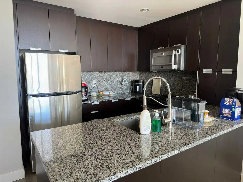 99 Spruce Place SW Calgary AB t3c3x7