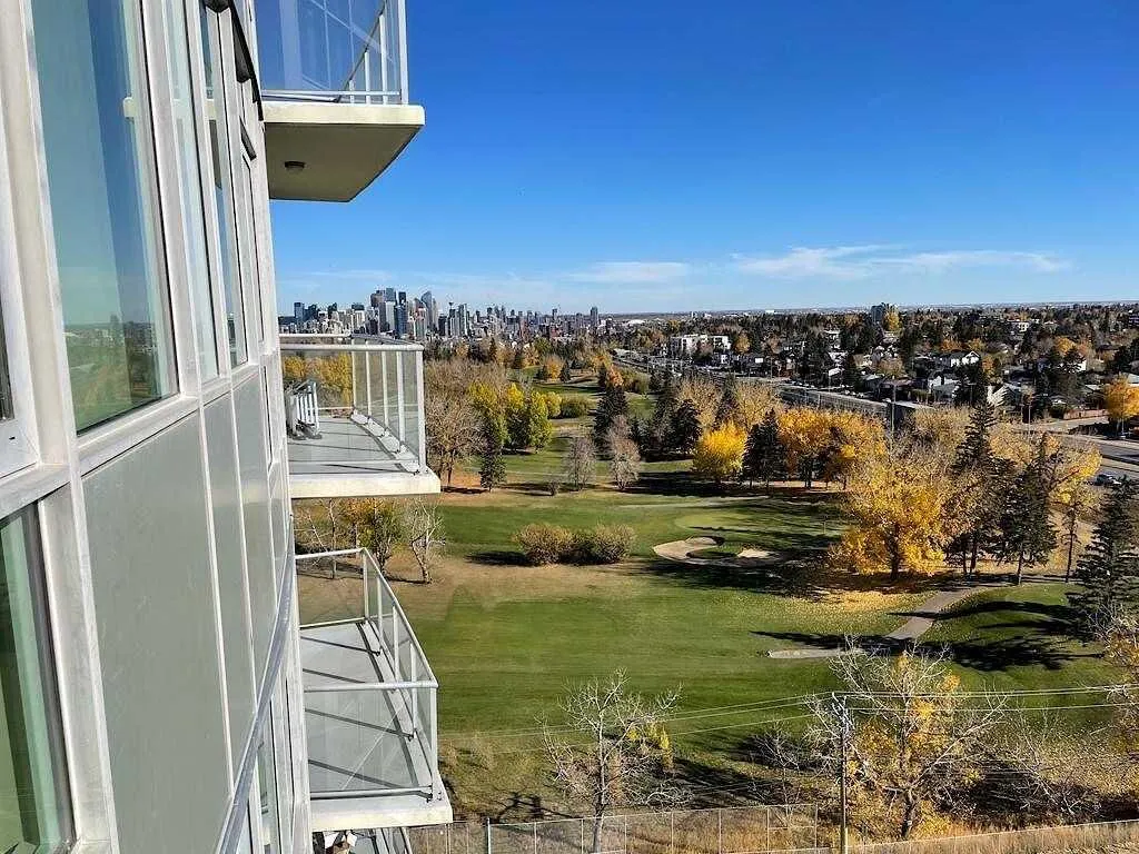99 Spruce Place SW Calgary AB t3c3x7