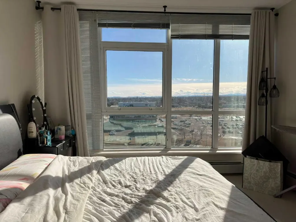99 Spruce Place SW Calgary AB t3c3x7