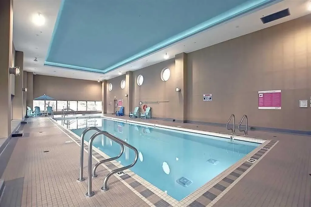 99 Spruce Place SW Calgary AB t3c3x7